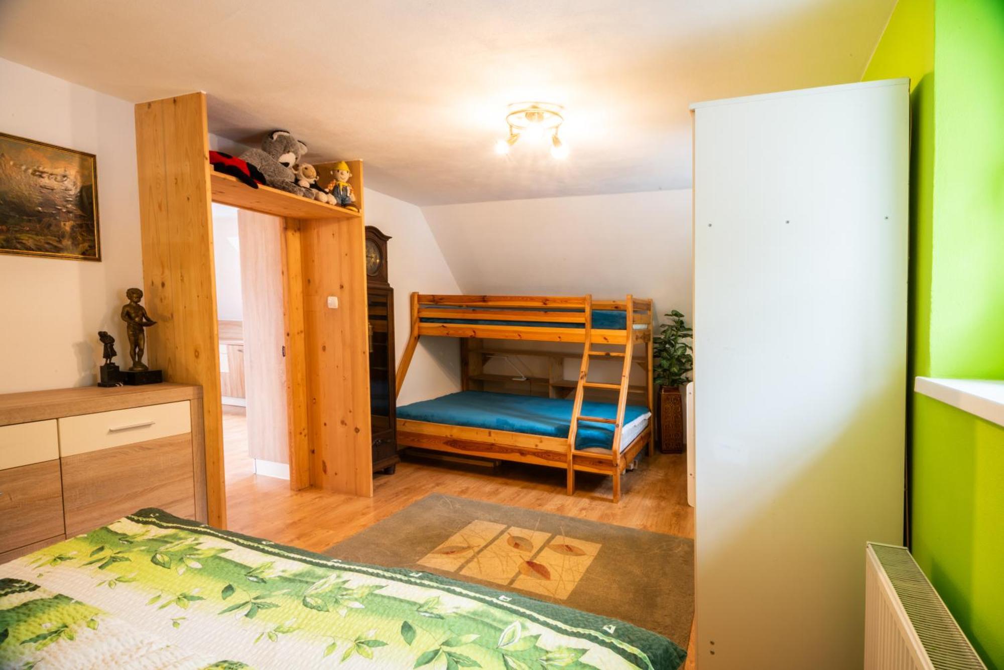 Zemianska Kuria Vachtar Hotell Kralova Lehota Eksteriør bilde